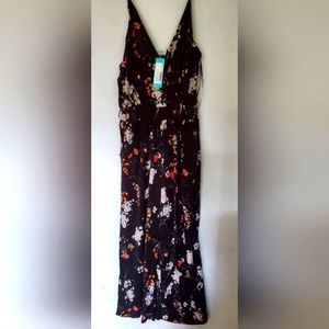 New w/tag Large Kaileigh Black Jumper in Black with flowers